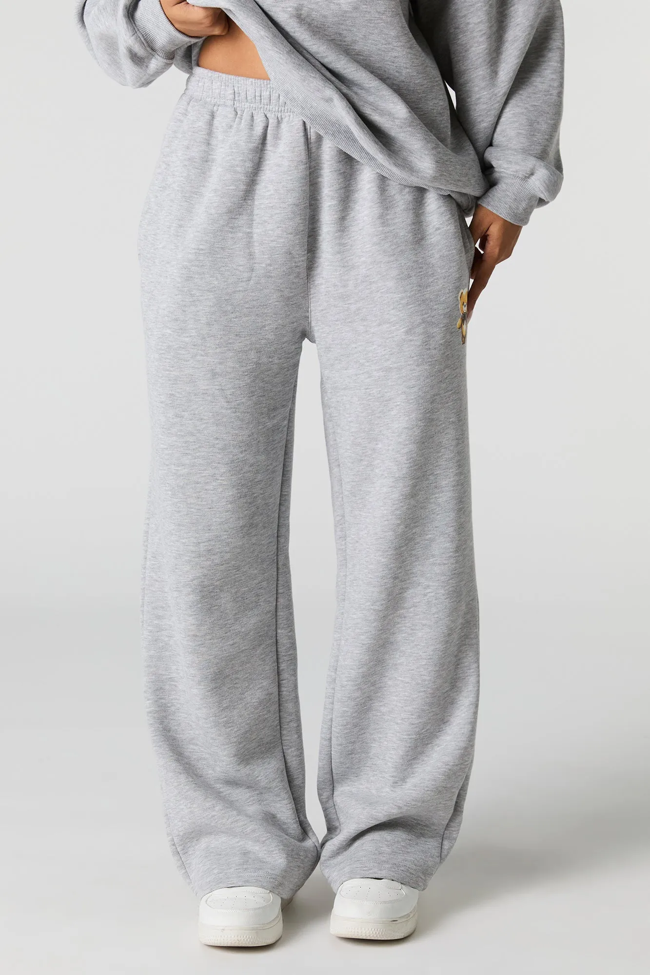 Graphic Fleece Wide Leg Sweatpant