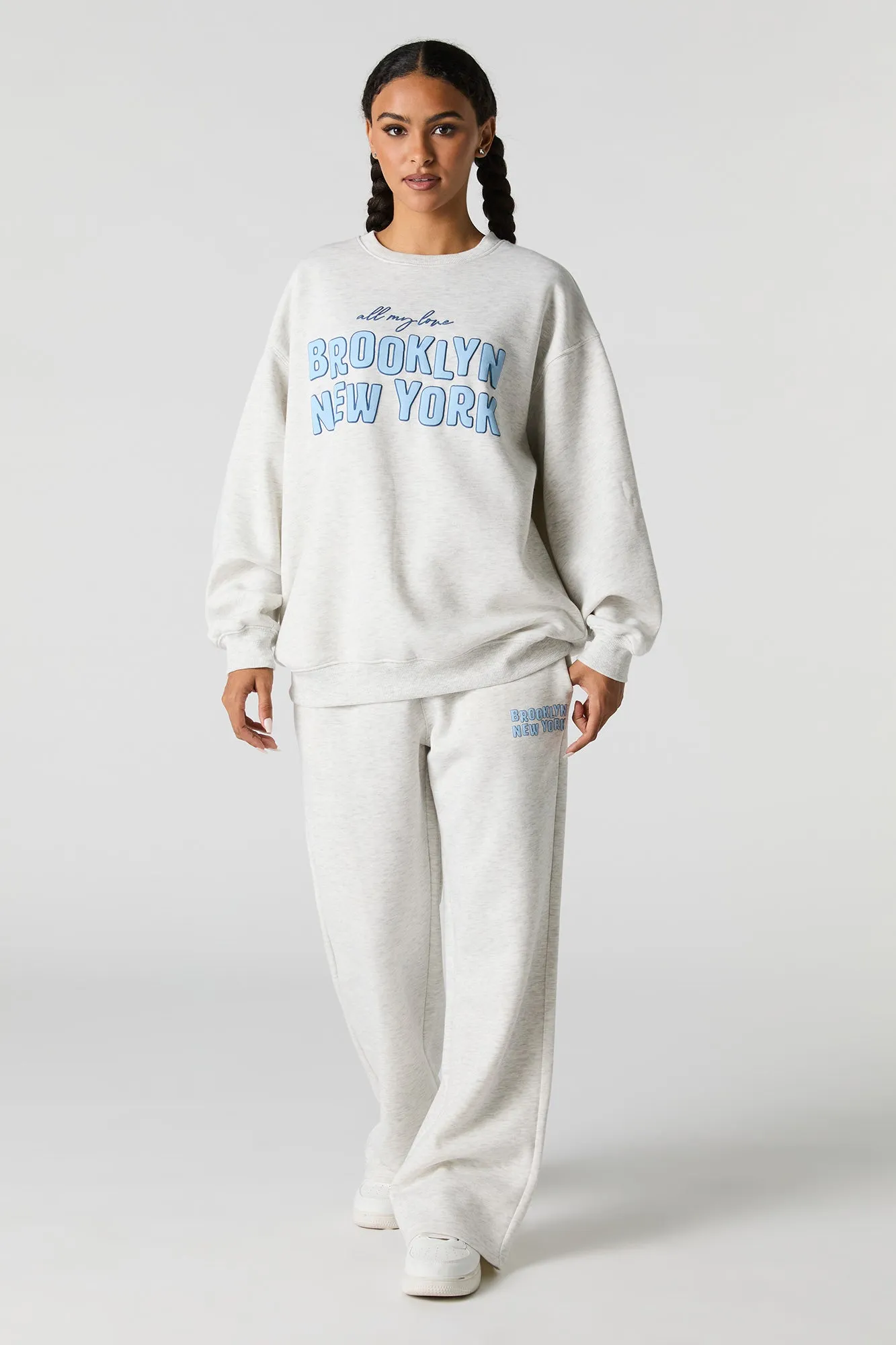 Graphic Fleece Wide Leg Sweatpant