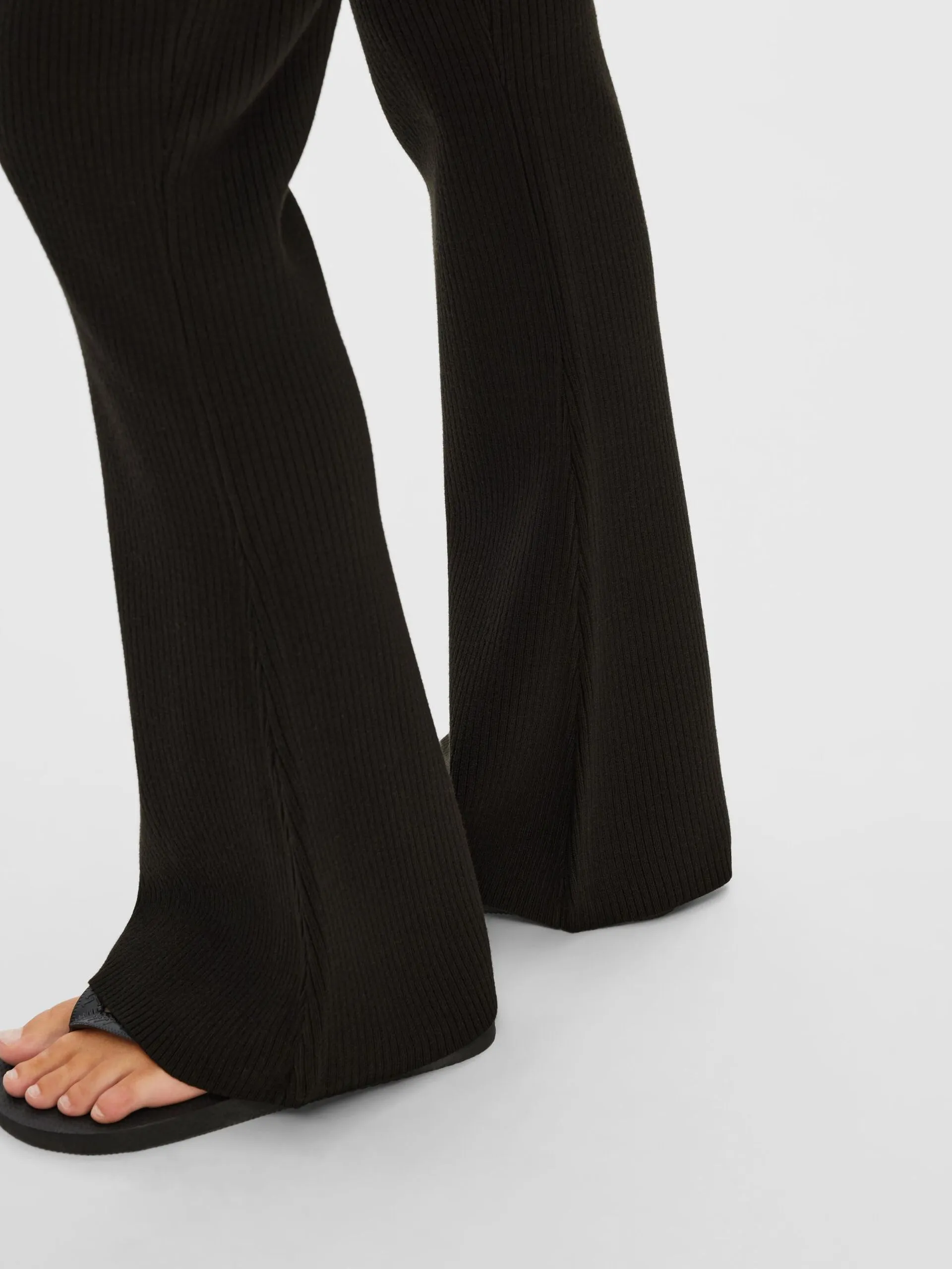 Karo Flared Knit Pants Ex - Black