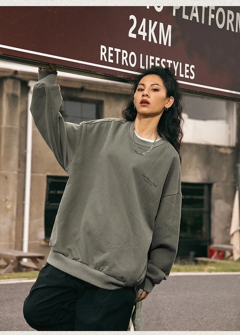 Retro American Printed Crew Neck Sweatshirt - Loose Fit Street Fashion Pullover