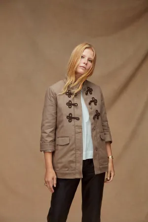 THE WEEKEND JACKET | Taupe