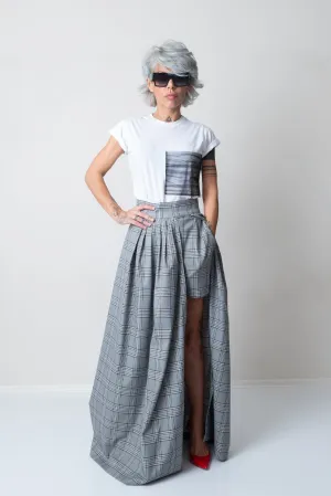 White T Shirt Blouse with Big Front Tulle Pocket and short sleeves